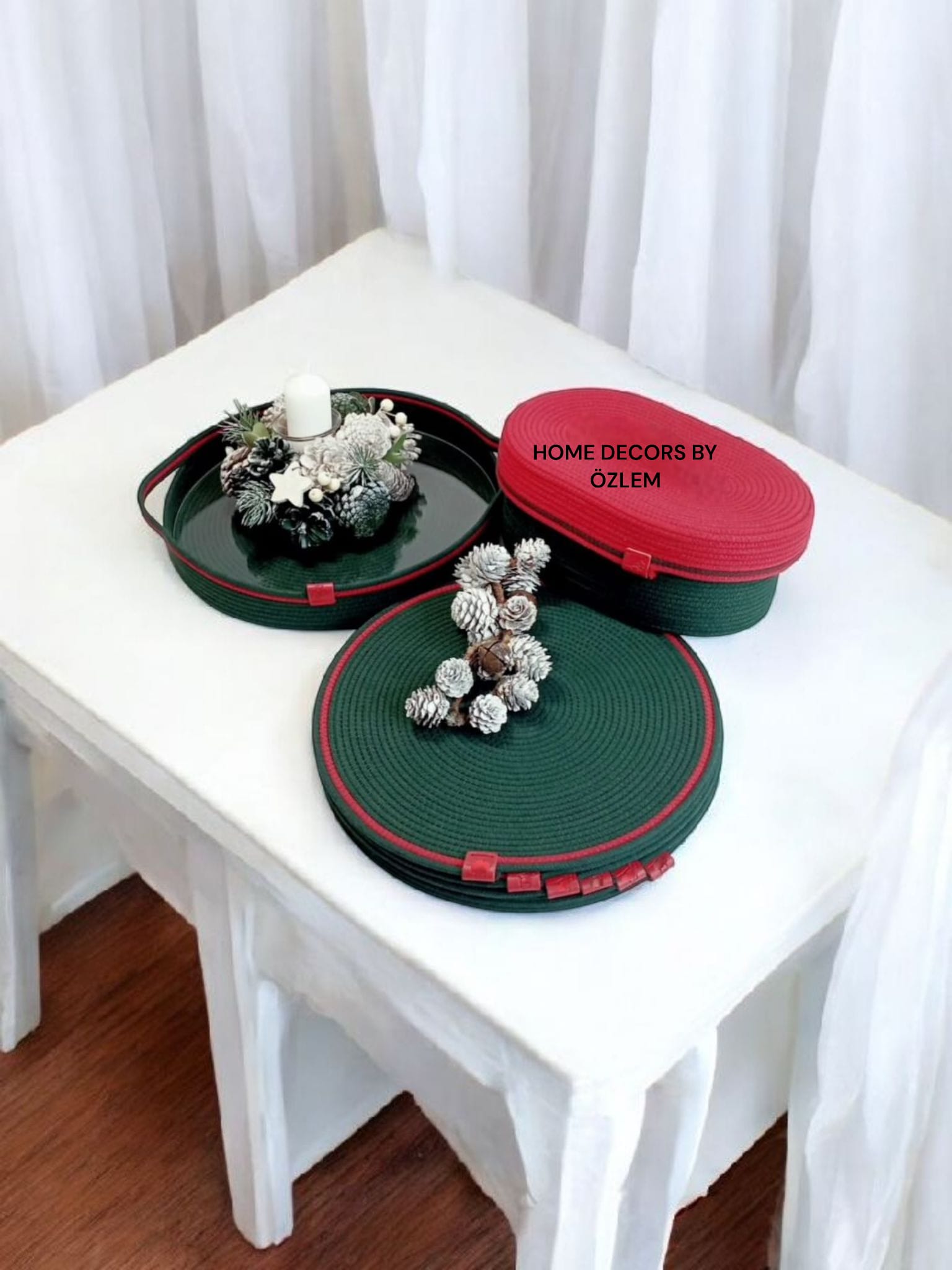 Nefti Yeşil - Kırmızı 6 Kişilik 8 Parça Amerikan Servisi Supla Takımı Organizer Servis Saklama kutusu Hasır Sepet - Supla:33x33cm / Kulplu Sepet:34x5cm / Oval Kapaklı Sepet: 25x15x10cm