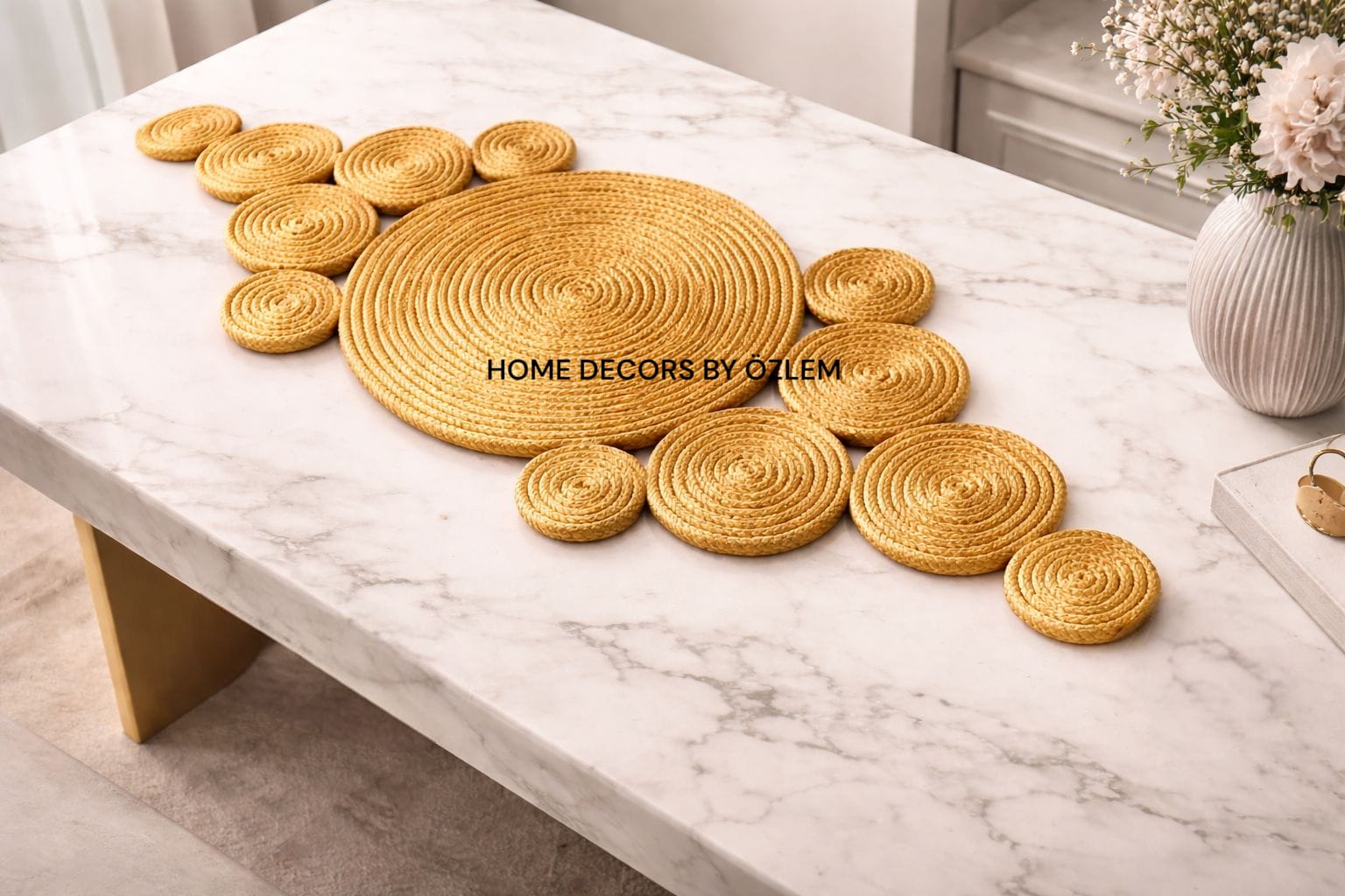 Altın (Gold) Dekoratif Örtü Masa Örtüsü Runner Düzenleyici Handmade El Emeği - 82 x 30 cm