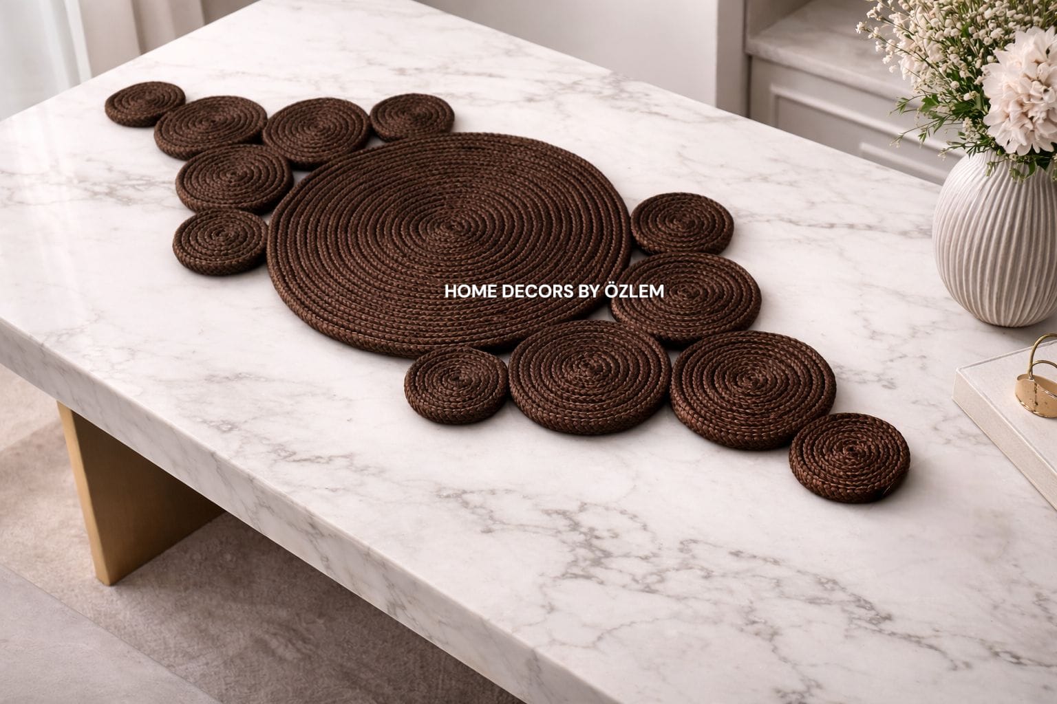 Kahverengi Dekoratif Örtü Masa Örtüsü Runner Düzenleyici Handmade El Emeği - 82 x 30 cm