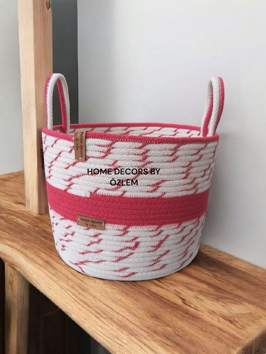 Kulplu Ekru Kırmızı Sepet Dekoratif Sepet Saklama Kutusu Hasır Sepet Organizer Düzenleyici Handmade El Emeği - 25x25cm