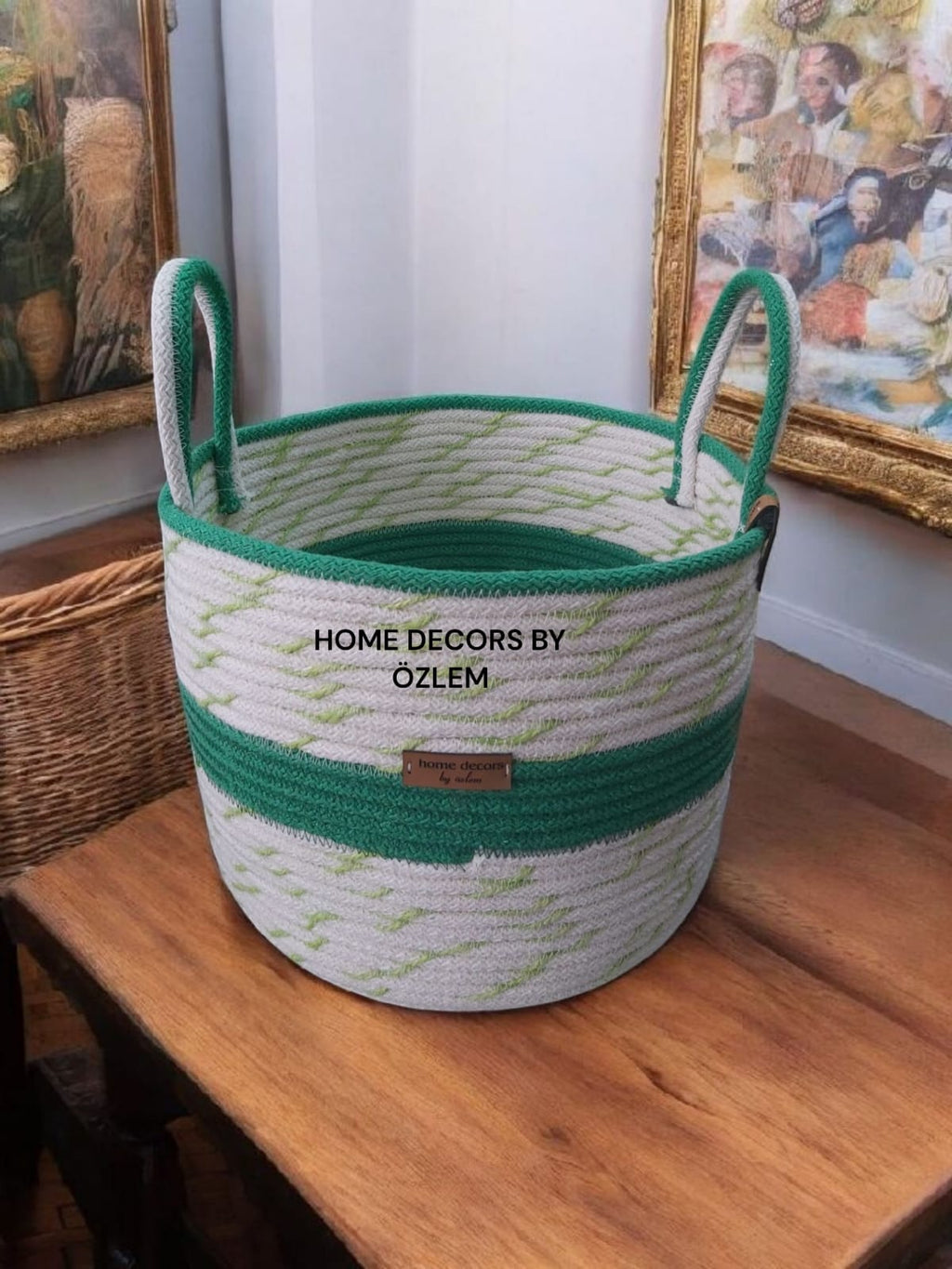 Kulplu Ekru Yeşil Sepet Dekoratif Sepet Saklama Kutusu Hasır Sepet Organizer Düzenleyici Handmade El Emeği - 25x25cm