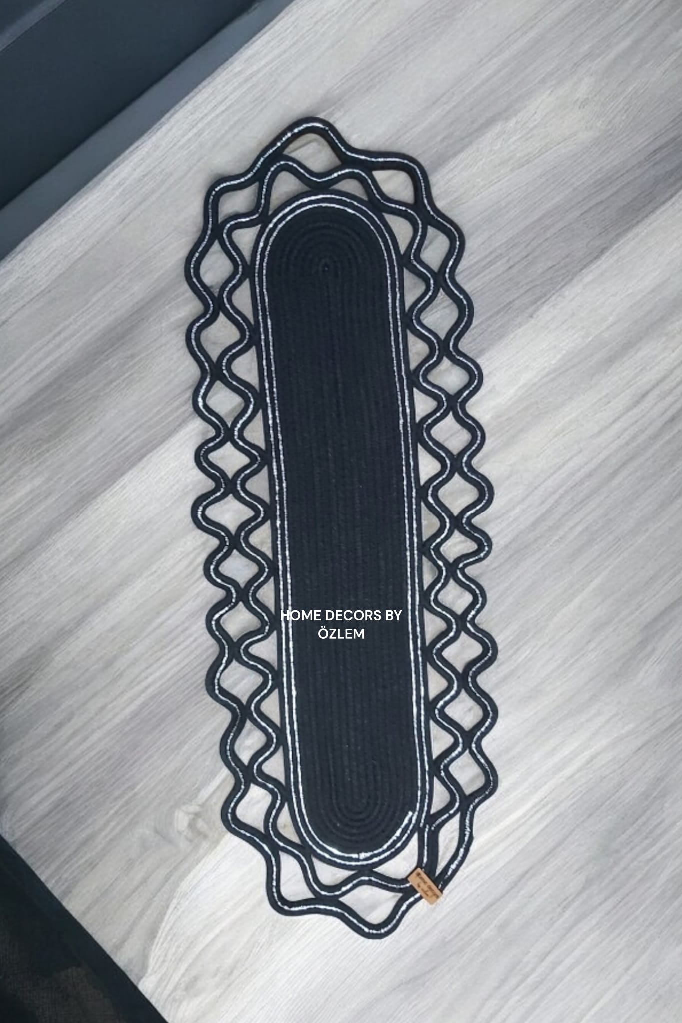 Siyah Gümüş Dekoratif Örtü Masa Örtüsü Runner Düzenleyici Handmade El Emeği Hasır Örtü- 70x25 cm