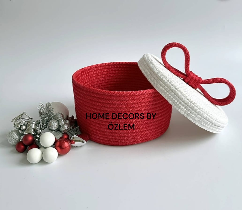 Kırmızı Beyaz Kapaklı Sepet Dekoratif Sepet Saklama Kutusu Organizer Hasır Sepet Düzenleyici Handmade El Emeği - 20x11 cm
