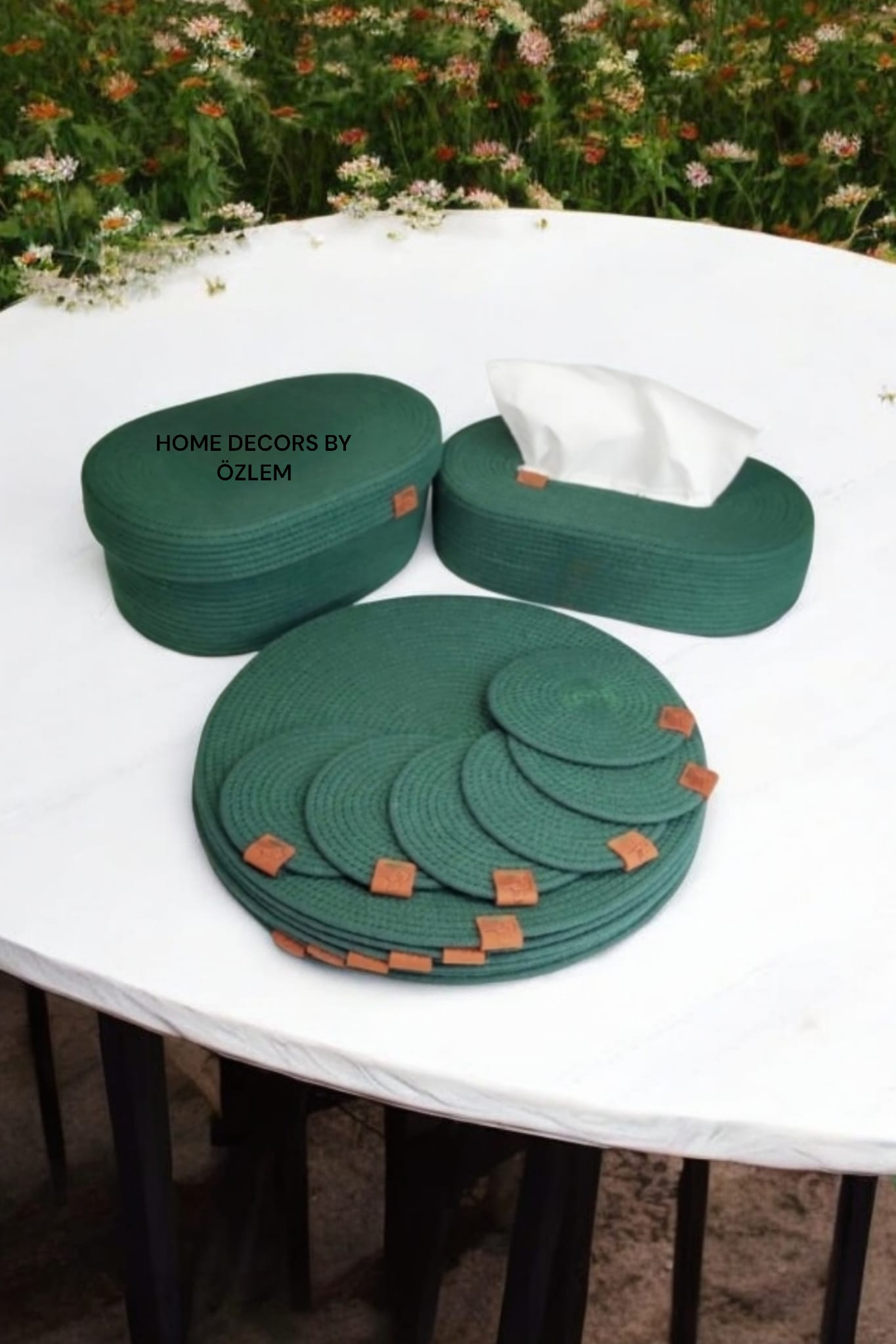 6 Kişilik 14 Parça Amerikan Servisi Supla Takımı Organizer Servis Saklama kutusu Hasır Sepet - Supla:33x33cm/Bardak Altlığı:12cm/Ekmek Sepeti:25x15x10cm/Peçetelik: 27x15x8cm
