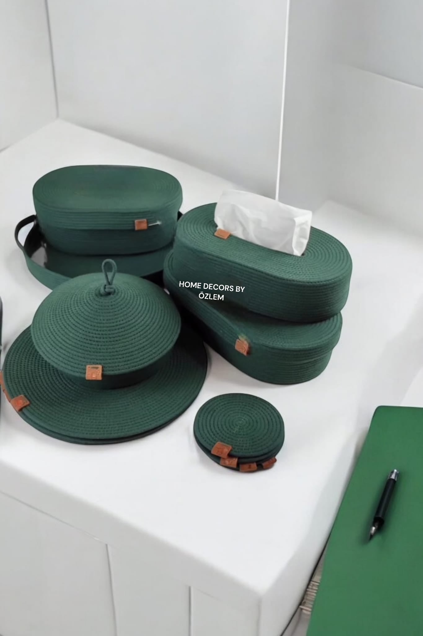 6 Kişilik 17 Parça Amerikan Servisi Supla Takımı Organizer Servis Saklama kutusu Hasır Sepet - Supla:33x33cm/Bardak Altlığı:12cm/Ekmek Sepeti:25x15x10cm/Oval Kapaklı Sepet:30x15x10cm/Peçetelik: 27x15x8cm/Kapaklı Sepet:20x8cm/Kulplu Sepet:30x6cm