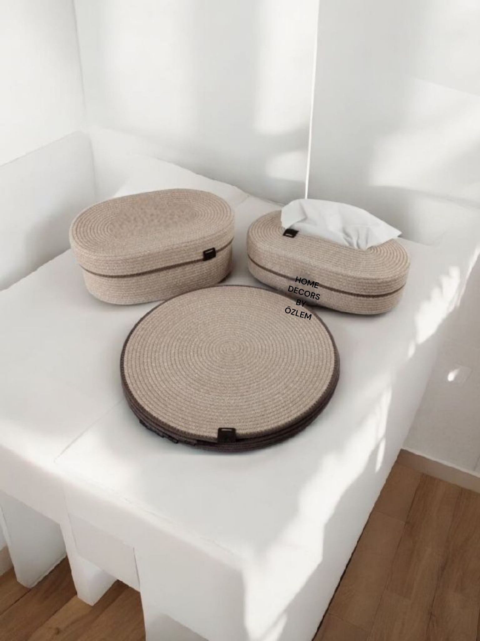 Bej - Kahverengi 6 Kişilik 8 Parça Amerikan Servisi Supla Takımı Organizer Servis Saklama kutusu Hasır Sepet - Supla:33x33cm / Peçetelik:27x15x8cm / Oval Kapaklı Sepet: 25x15x10cm